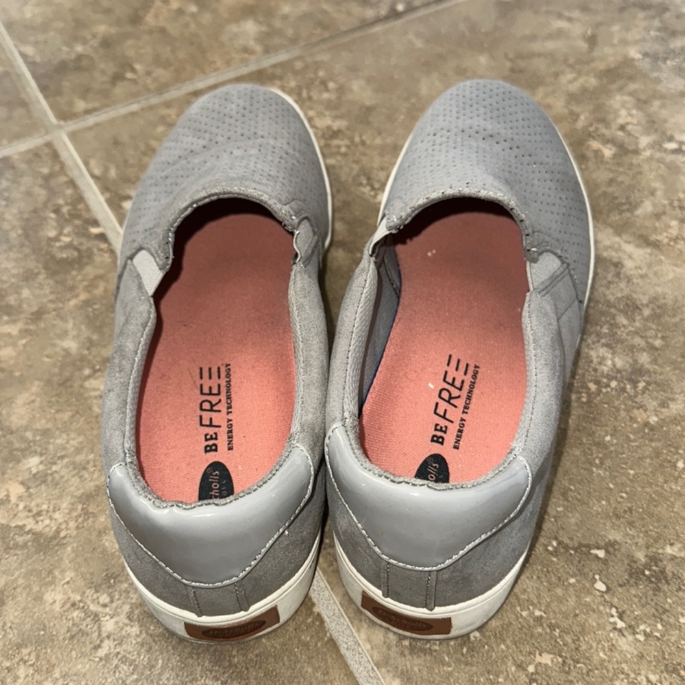 Gray slip on Dr. Scholls. Size 9